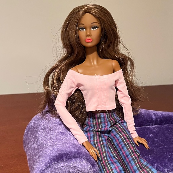 Fashion Model Doll - Picture 9 of 15